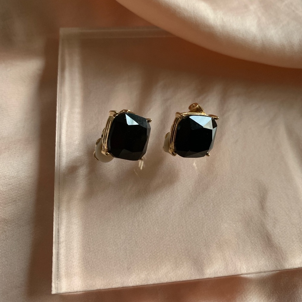 Vintage Faux Black Diamond cut Clip on earrings 90s